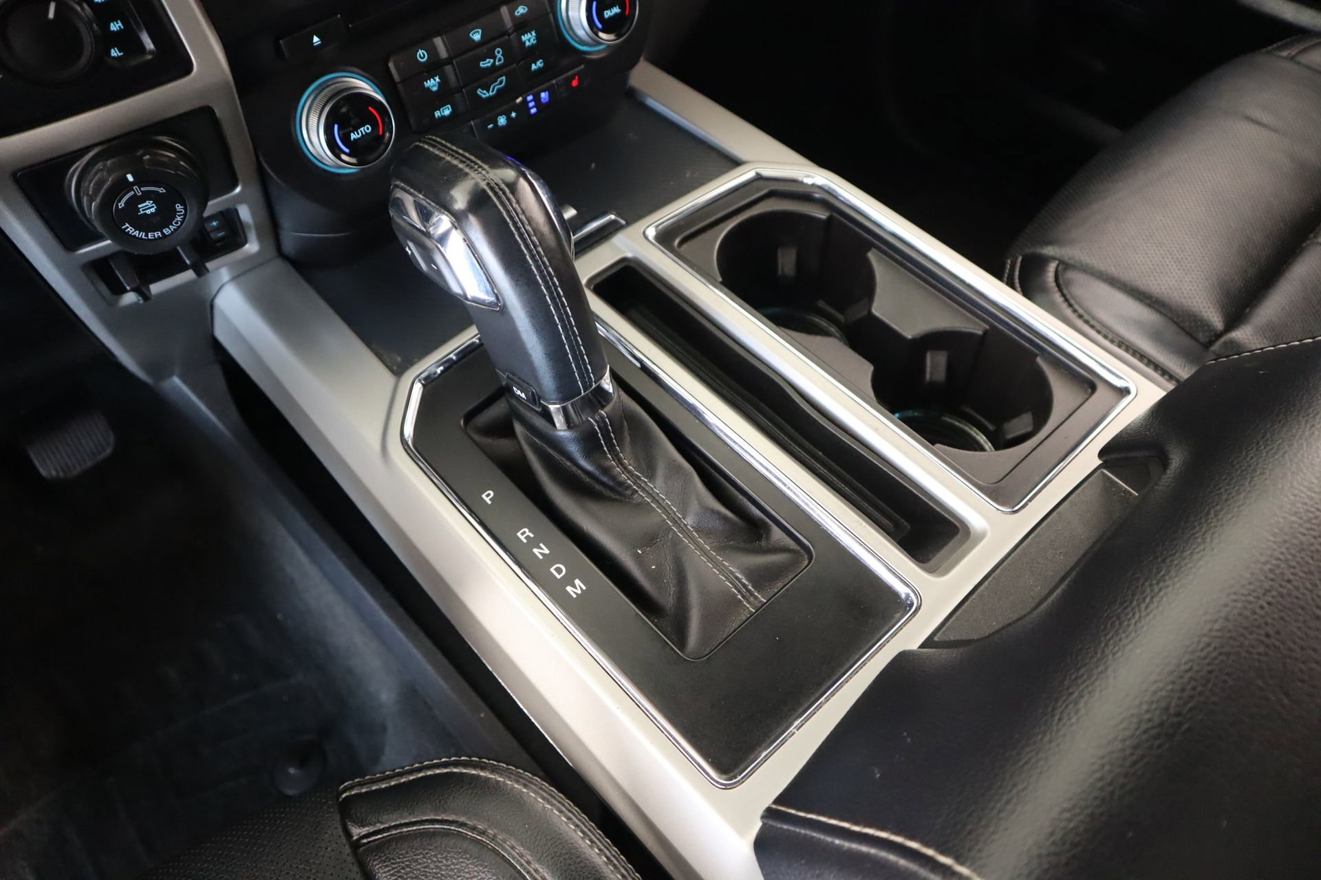 Used 2018 Ford F150 Lariat w/ Equipment Group 502A Luxury image 10