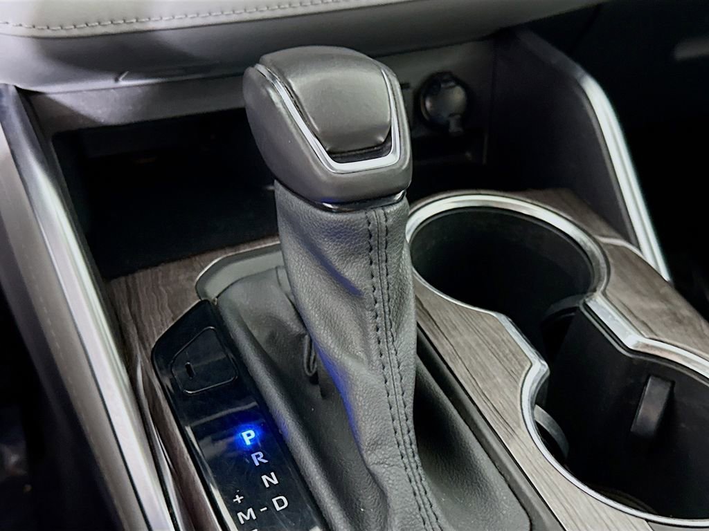 Used 2021 Toyota Highlander Platinum image 10