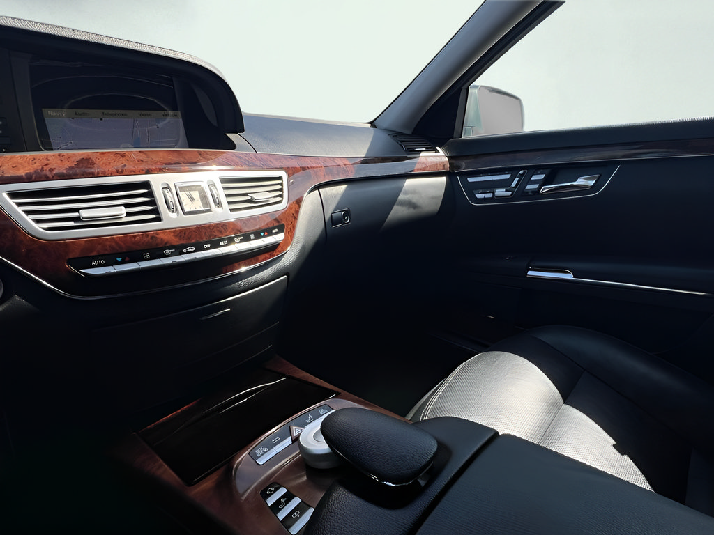 Used 2010 Mercedes-Benz S 550 image 47