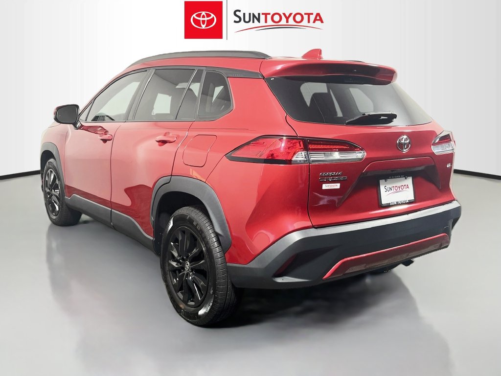Used 2022 Toyota Corolla Cross LE w/ Moonroof Package FWD image 5