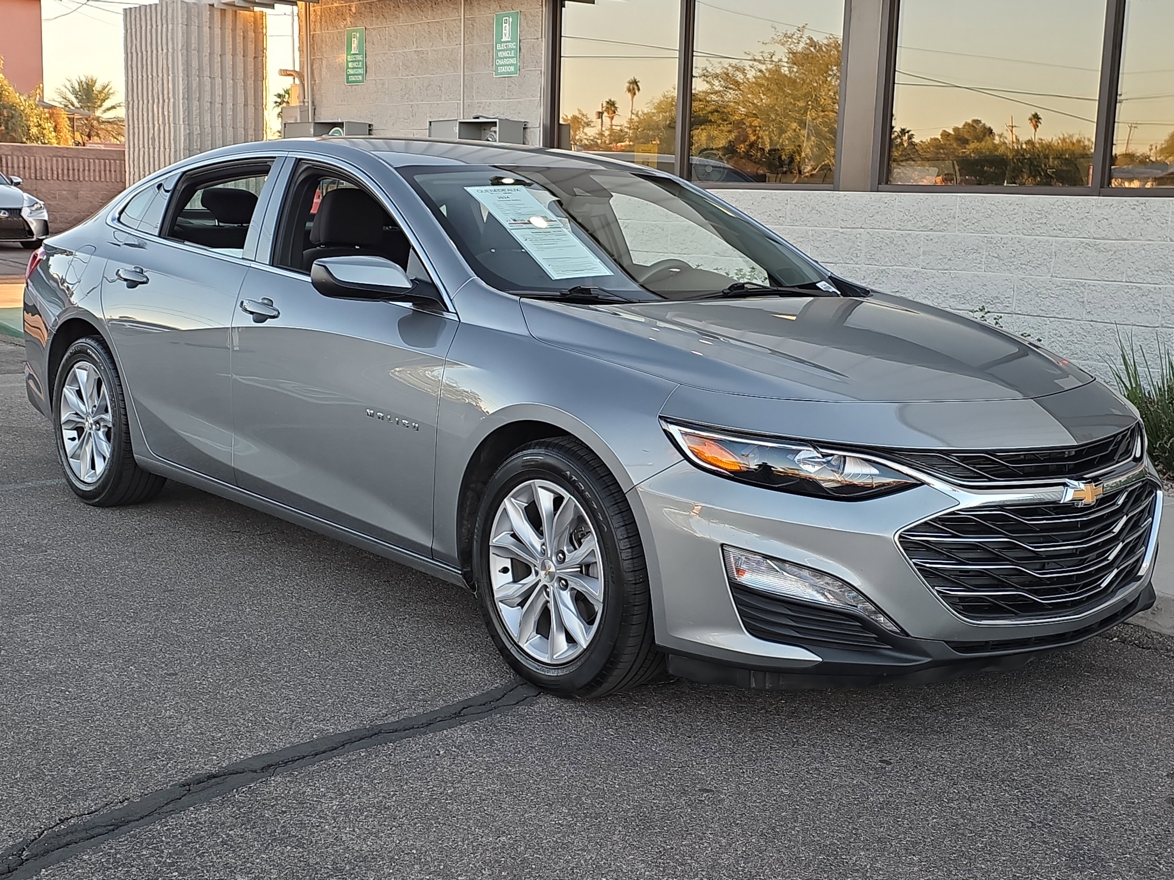 Used 2024 Chevrolet Malibu LT image 4