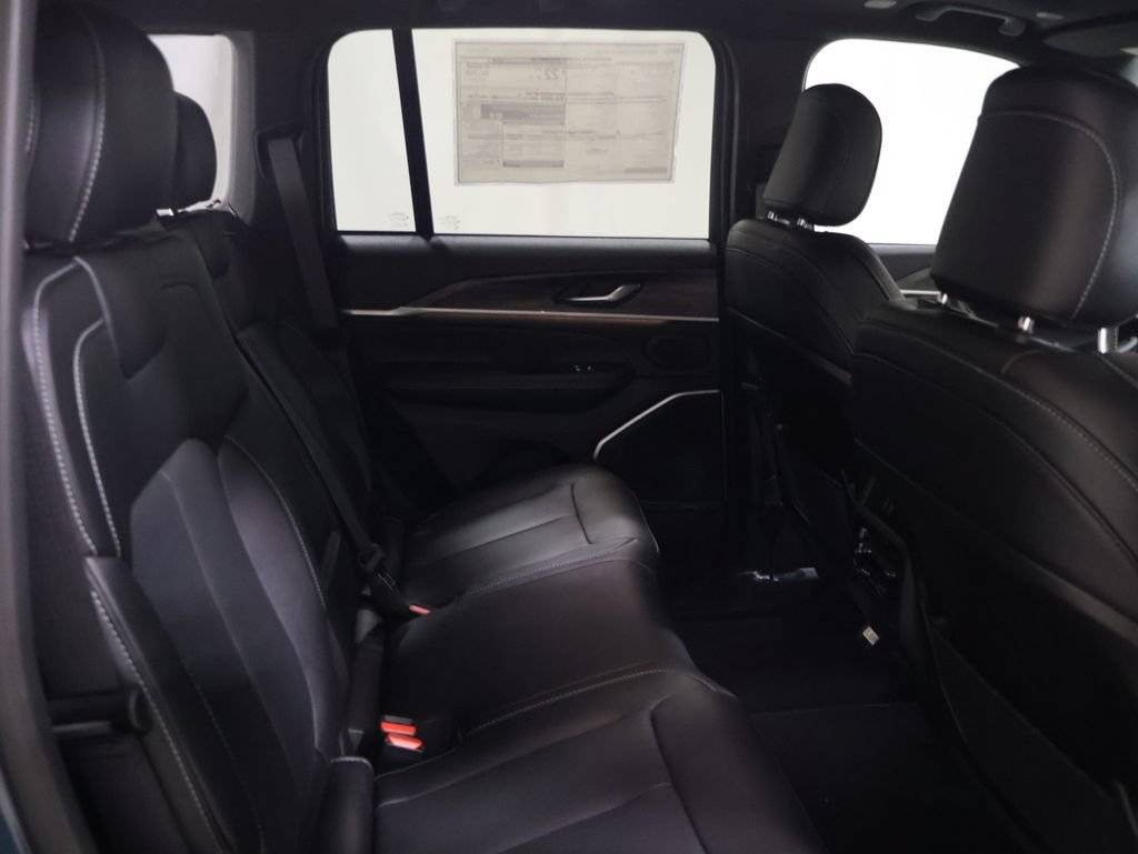 New 2026 Jeep Grand Cherokee Limited AWD/4WD image 13