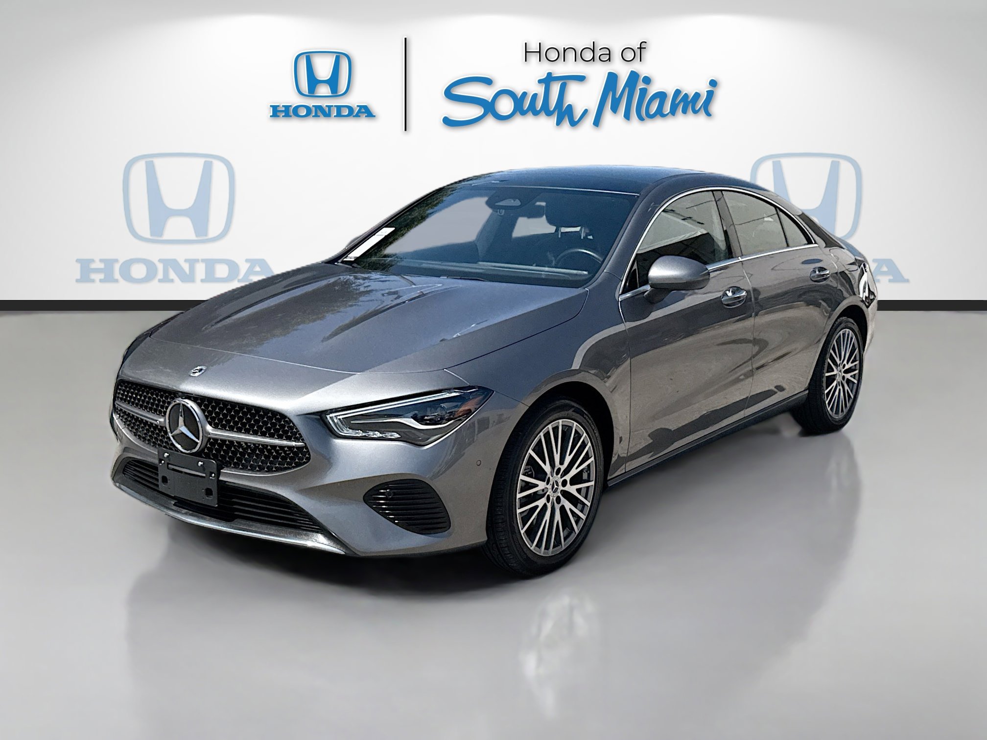 Used 2025 Mercedes-Benz CLA 250 image 3