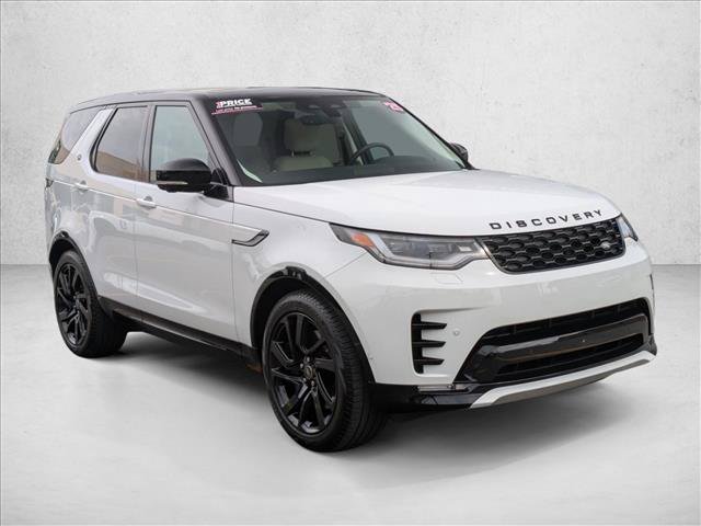 Certified 2025 Land Rover Discovery Dynamic SE AWD/4WD image 3