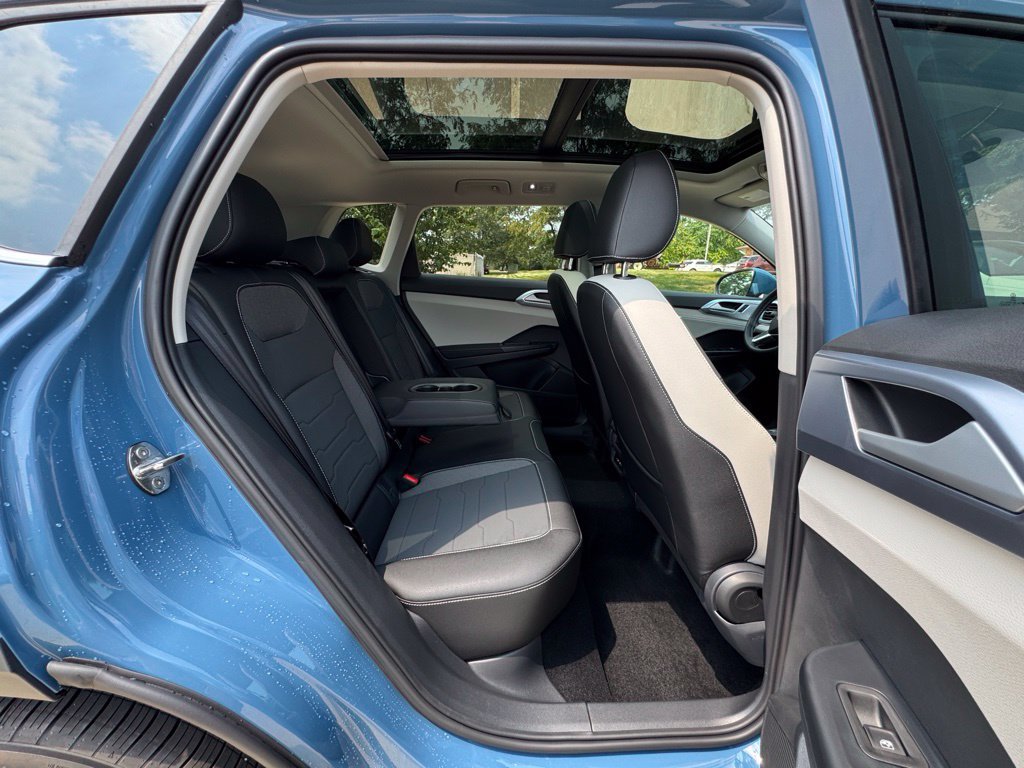 New 2026 Volkswagen Taos SE AWD/4WD image 15