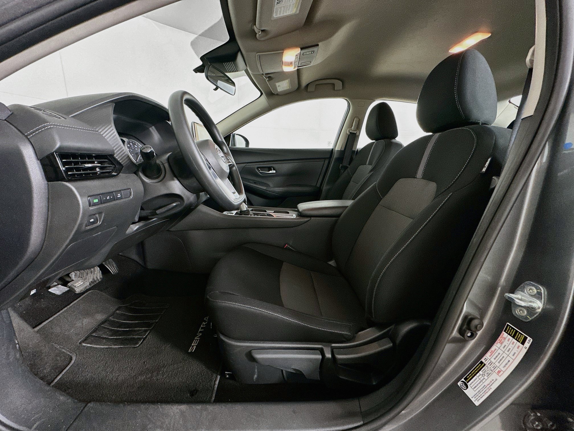 Used 2025 Nissan Sentra SV FWD image 13
