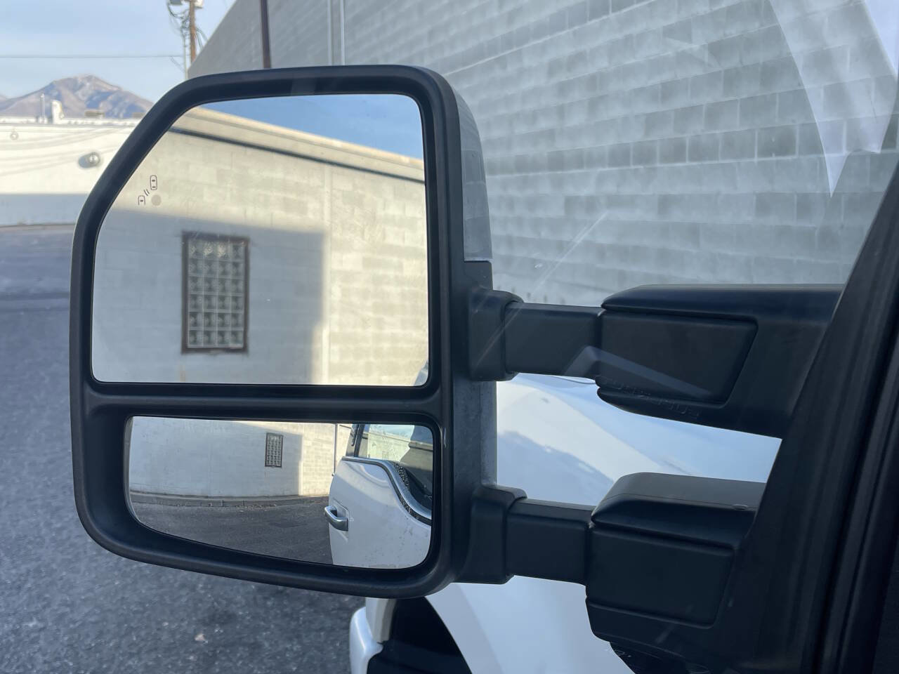 Used 2018 Ford F250 Platinum w/ Platinum Ultimate Package image 11