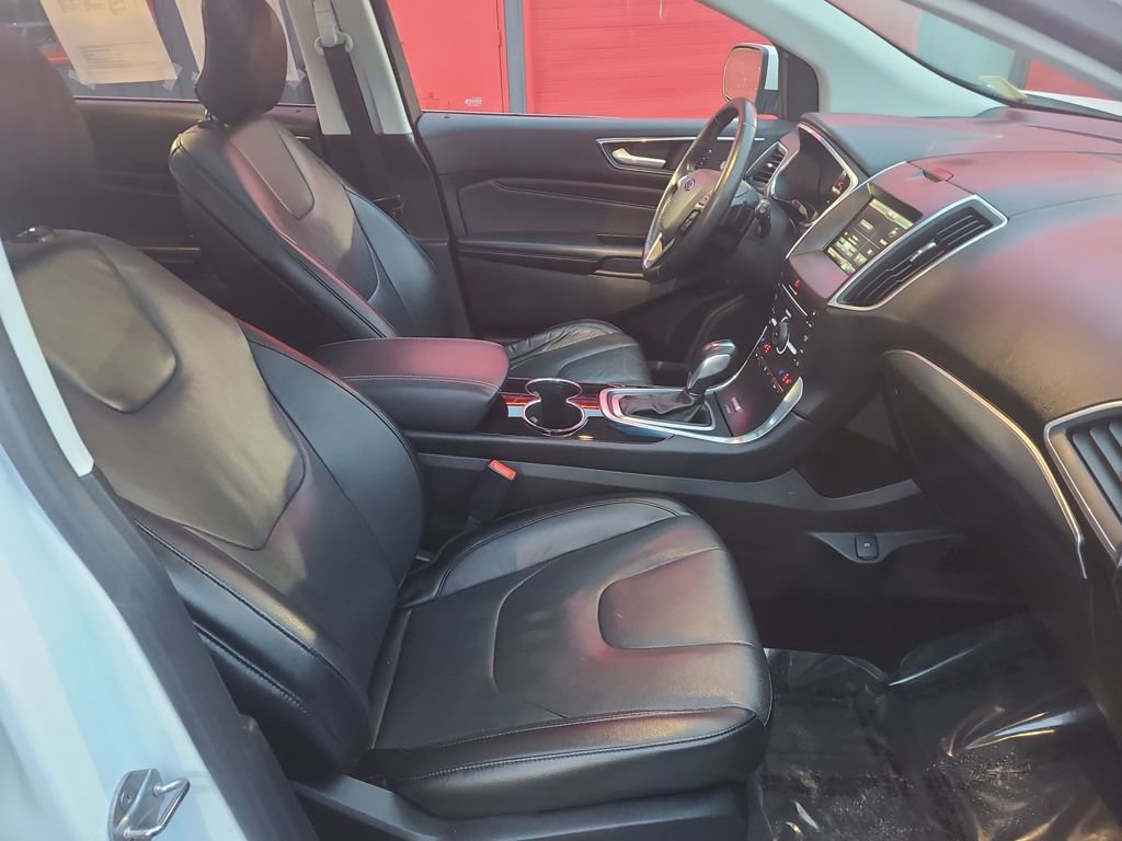 Used 2015 Ford Edge Titanium w/ Equipment Group 301A image 42