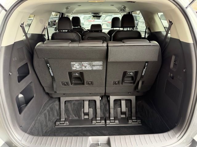 Used 2026 Kia Carnival LXS image 18