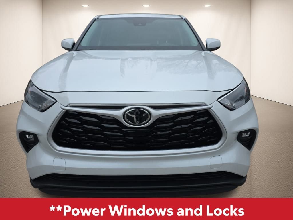 Used 2024 Toyota Highlander LE image 10