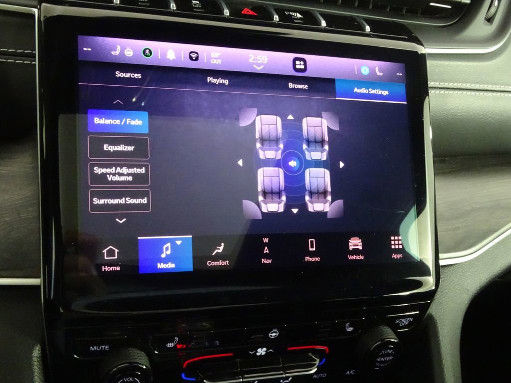 Used 2024 Jeep Grand Cherokee Limited 4xe image 37