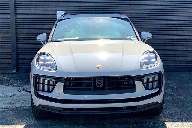 Certified 2026 Porsche Macan S image 13