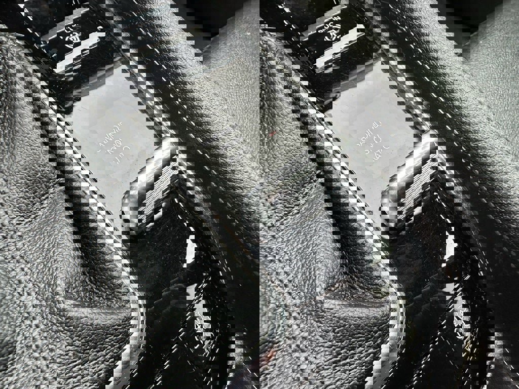 Used 2024 Jeep Compass Latitude image 24