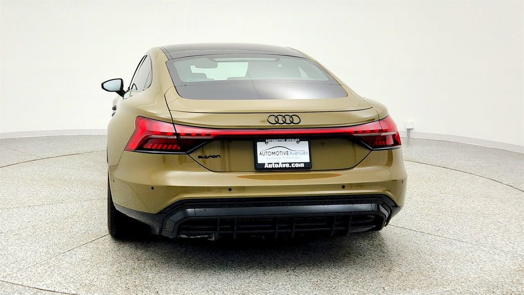 Used 2022 Audi e-tron GT Prestige w/ Prestige Package image 6