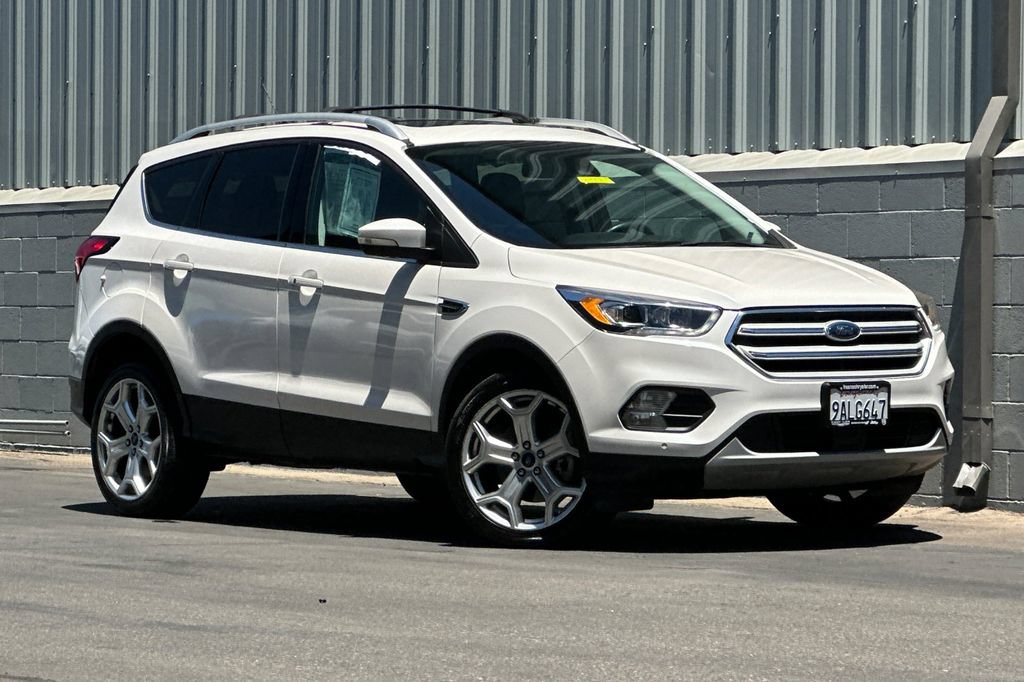 Used 2019 Ford Escape Titanium AWD/4WD image 2