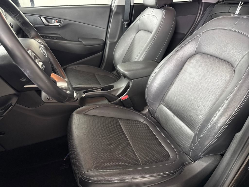 Certified 2021 Hyundai Kona Limited w/ Cargo Package image 13