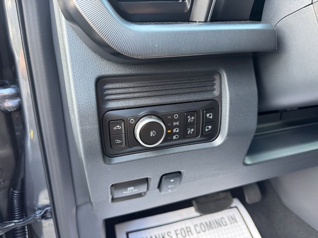 New 2026 Ford F350 Platinum image 32