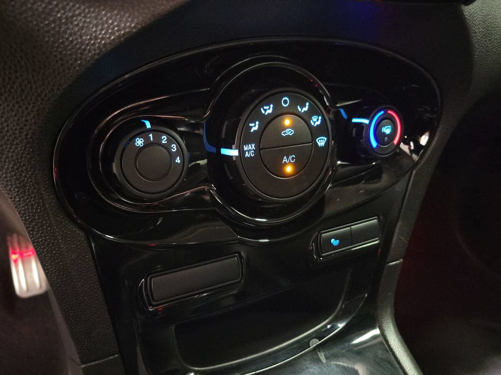 Used 2019 Ford Fiesta ST-Line FWD image 19