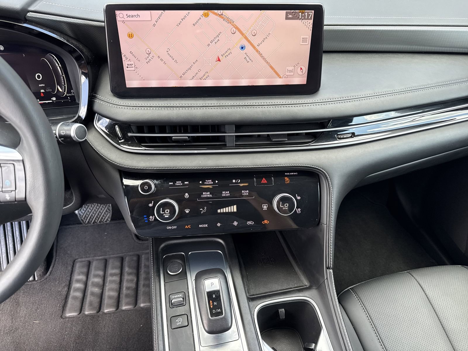Used 2023 INFINITI QX60 Luxe w/ Cargo Package FWD image 36
