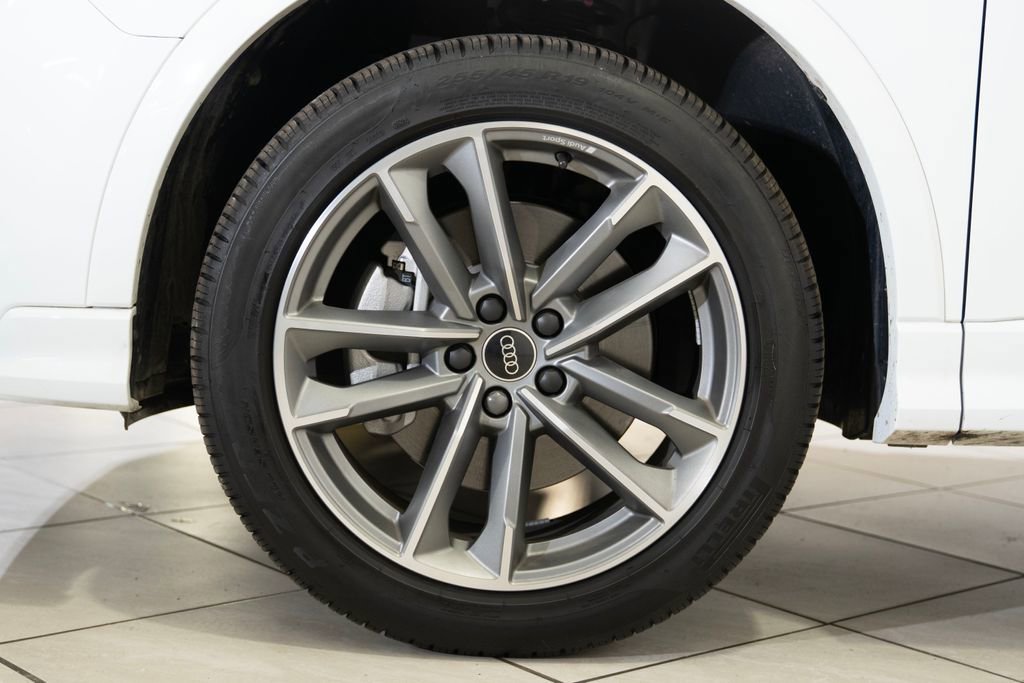 Certified 2025 Audi Q3 2.0T Premium w/ Convenience Package image 17