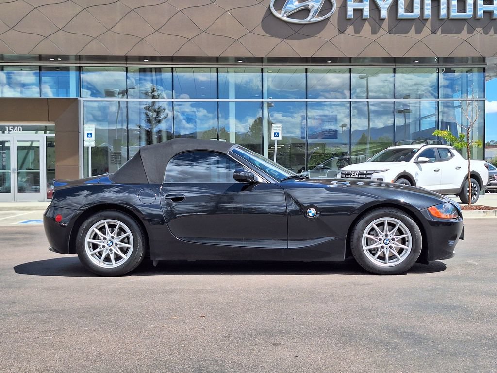 Used 2003 BMW Z4 2.5i RWD image 2