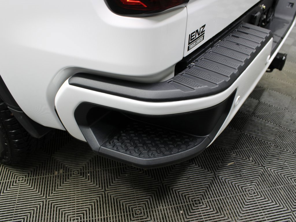 Used 2024 GMC Sierra 1500 AT4 image 49