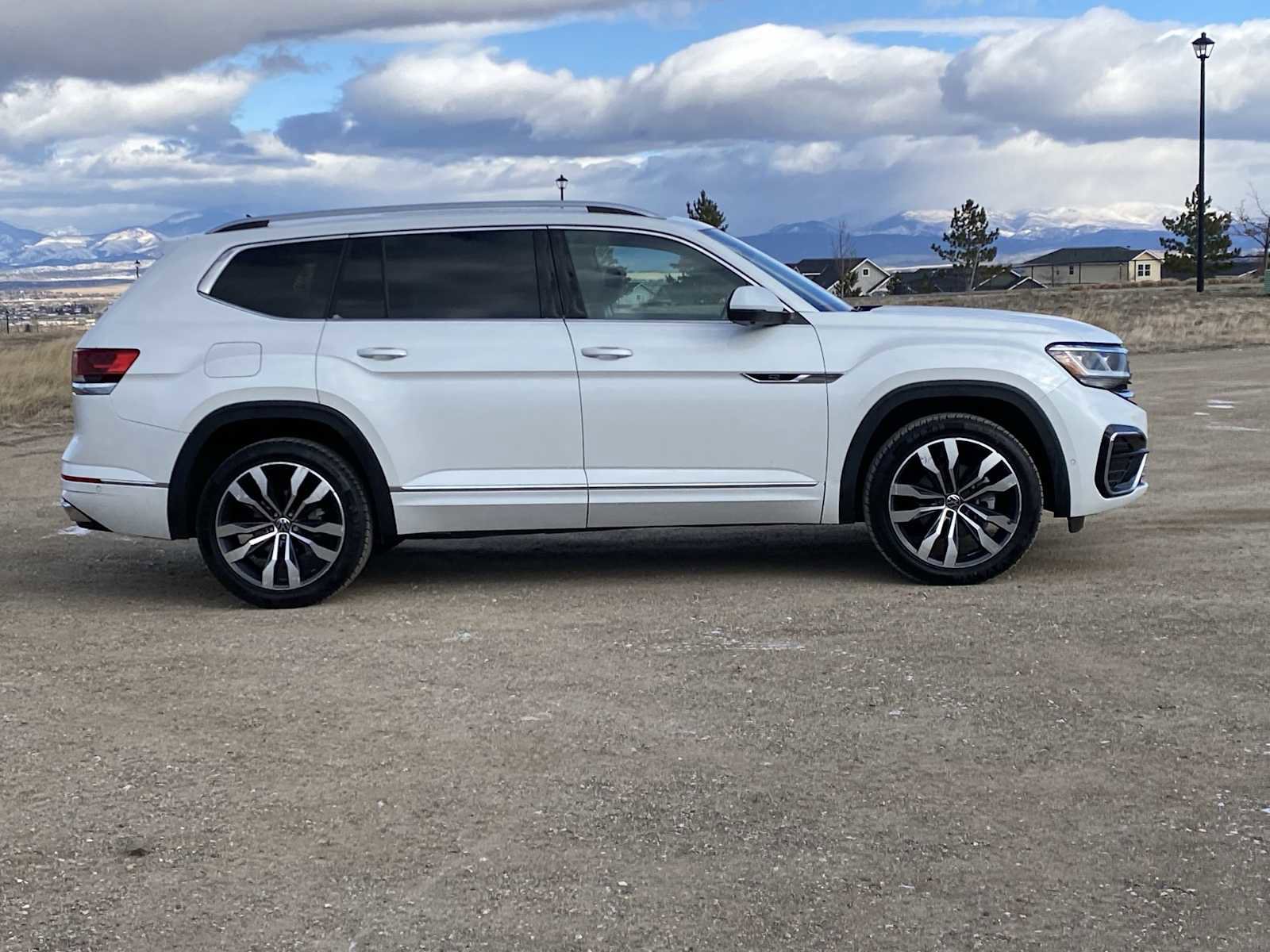 Used 2023 Volkswagen Atlas SEL Premium image 23