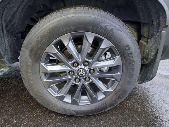 Used 2025 Toyota Land Cruiser w/ Premium Package image 26