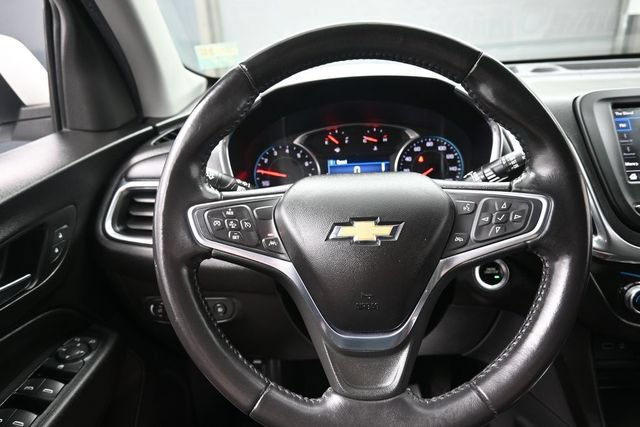 Used 2020 Chevrolet Equinox LT FWD image 2