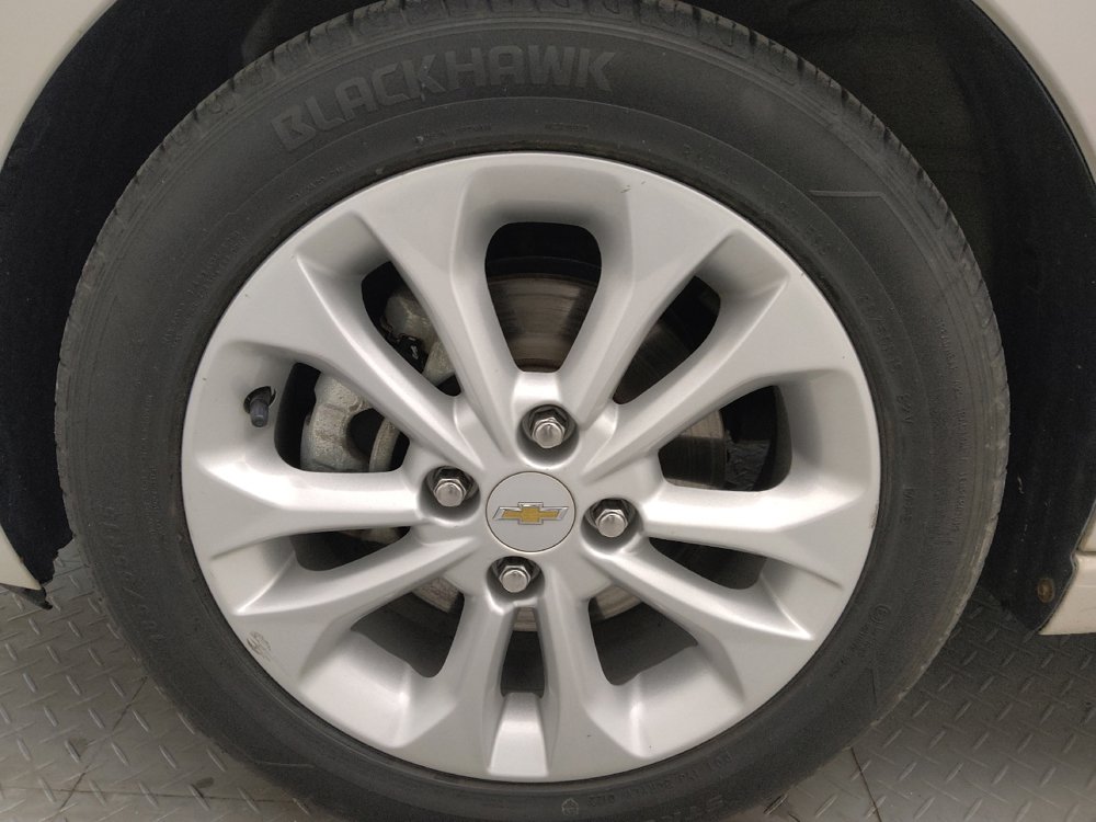 Used 2020 Chevrolet Spark LT image 31