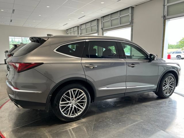 Used 2024 Acura MDX SH-AWD w/ Advance Package image 9