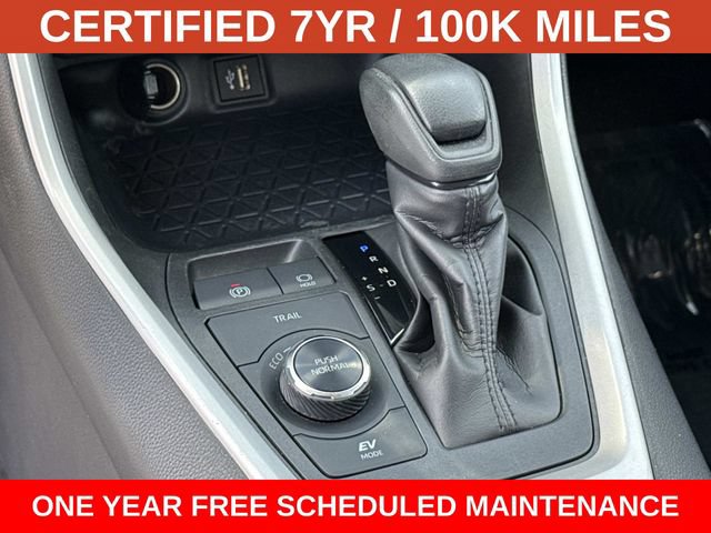 Used 2025 Toyota RAV4 LE AWD/4WD image 22
