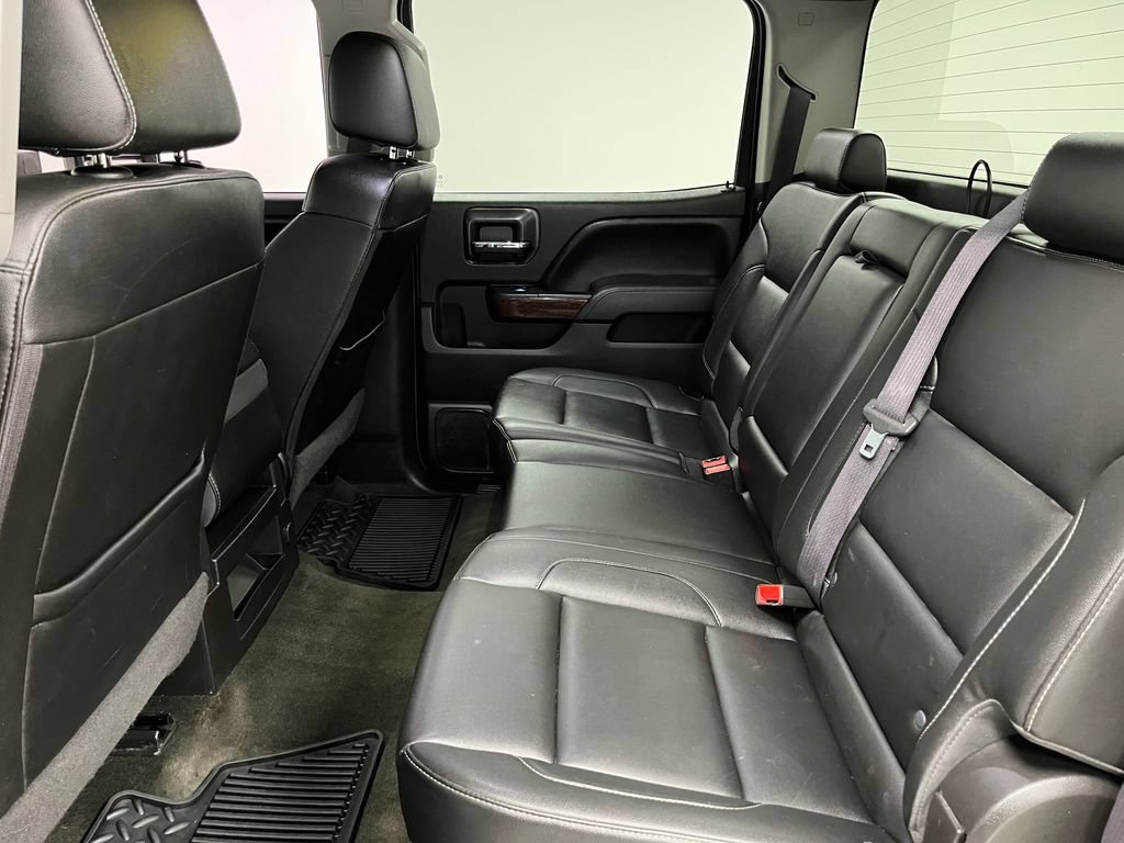 Used 2017 GMC Sierra 2500 SLE w/ HD SLE Preferred Plus Package AWD/4WD image 46