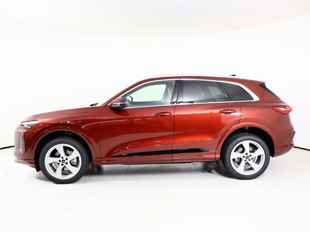New 2025 Audi Q5 Prestige image 11
