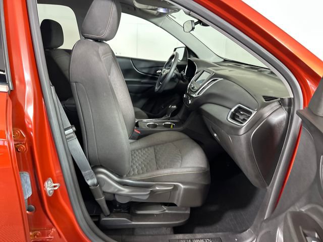 Used 2020 Chevrolet Equinox LT w/ Driver Convenience Package FWD image 28