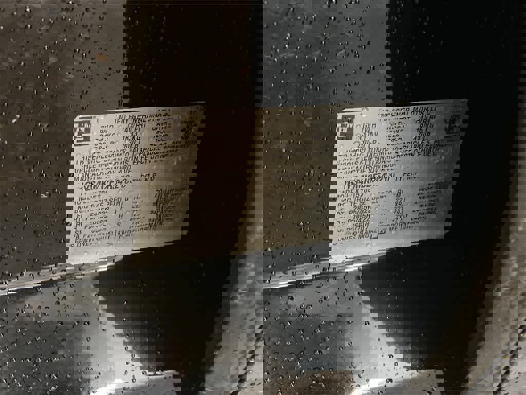 Used 2015 Cadillac Escalade Luxury image 28