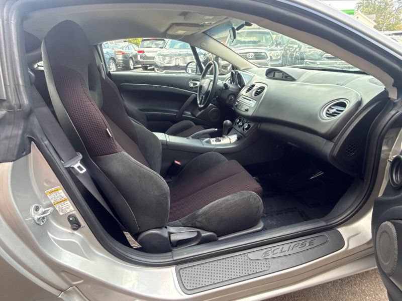 Used 2012 Mitsubishi Eclipse GS FWD image 16