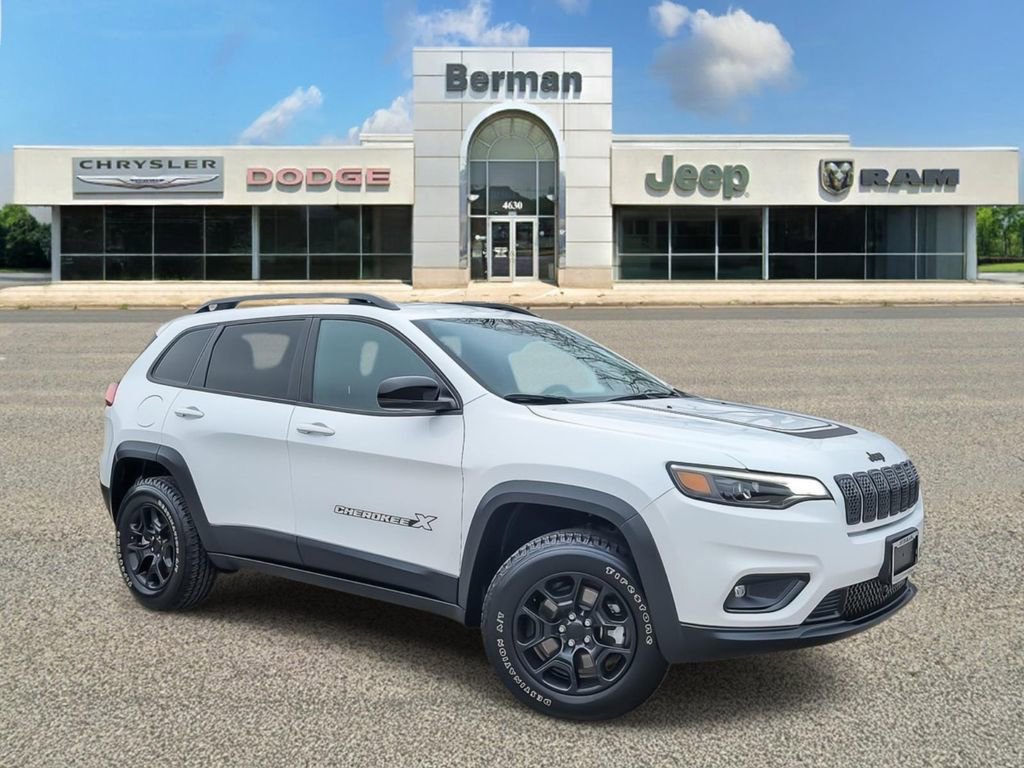 Certified 2022 Jeep Cherokee Latitude AWD/4WD image 1