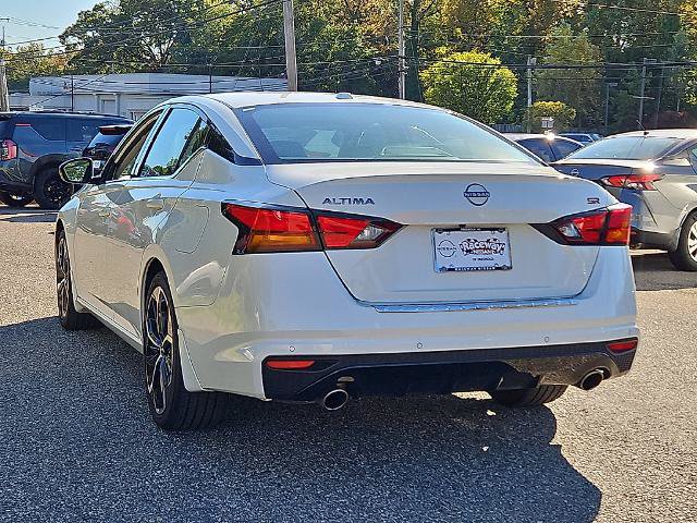 Certified 2023 Nissan Altima 2.5 SR w/ SR Premium Package FWD image 5