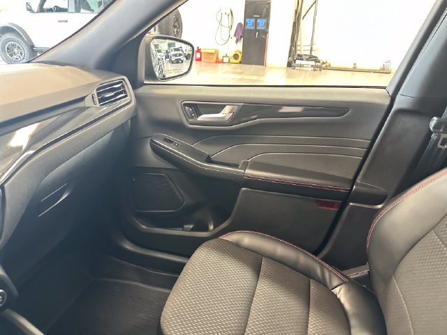 Used 2023 Ford Escape ST-Line w/ Tech Pack #1 AWD/4WD image 24