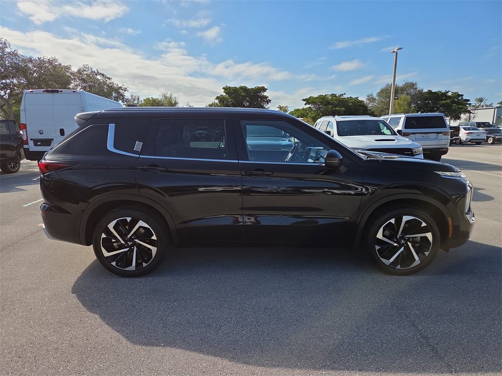 Used 2022 Mitsubishi Outlander SEL image 5
