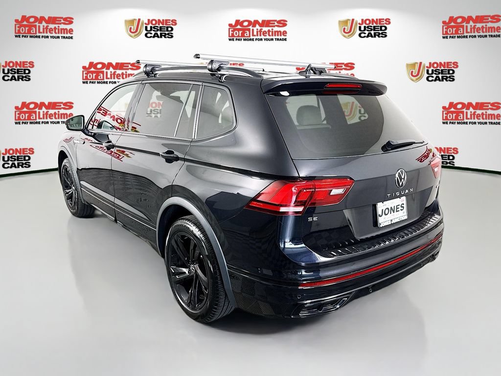 Used 2024 Volkswagen Tiguan SE R-Line AWD/4WD image 2