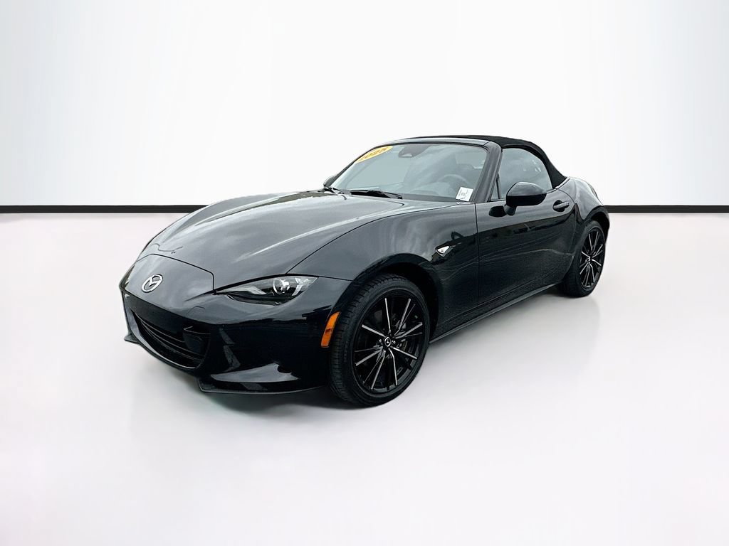 Used 2025 MAZDA MX-5 Miata Grand Touring RWD image 5