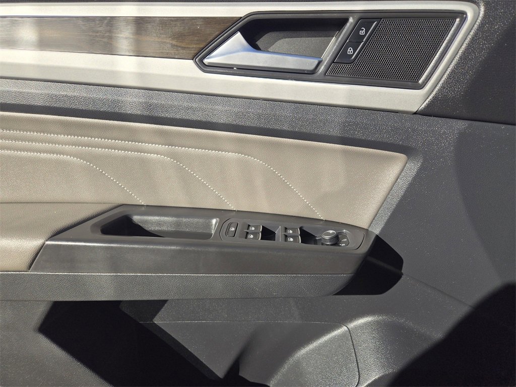 Used 2022 Volkswagen Atlas SE image 24