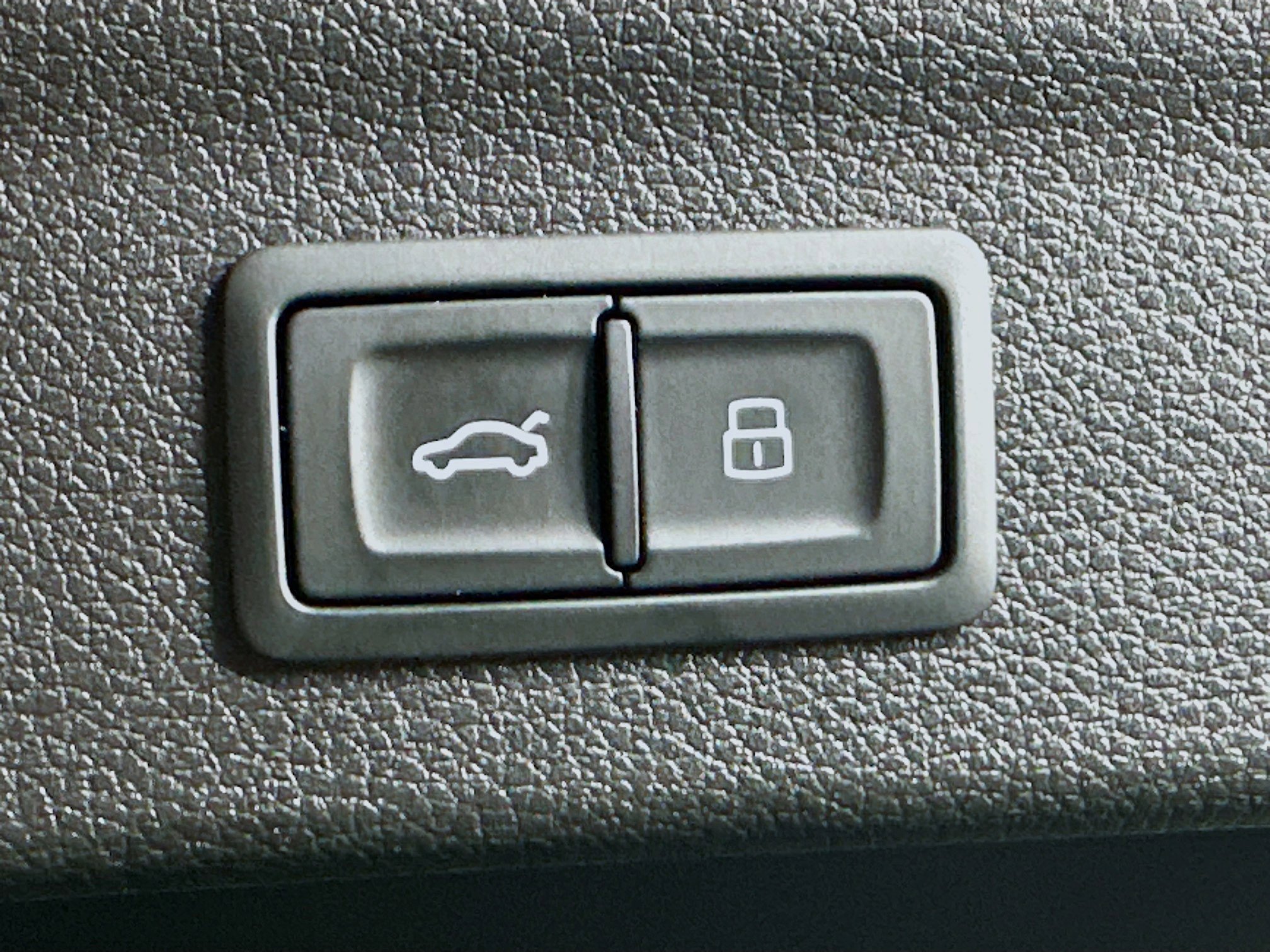 Used 2023 Audi Q3 2.0T Premium w/ Convenience Package image 29