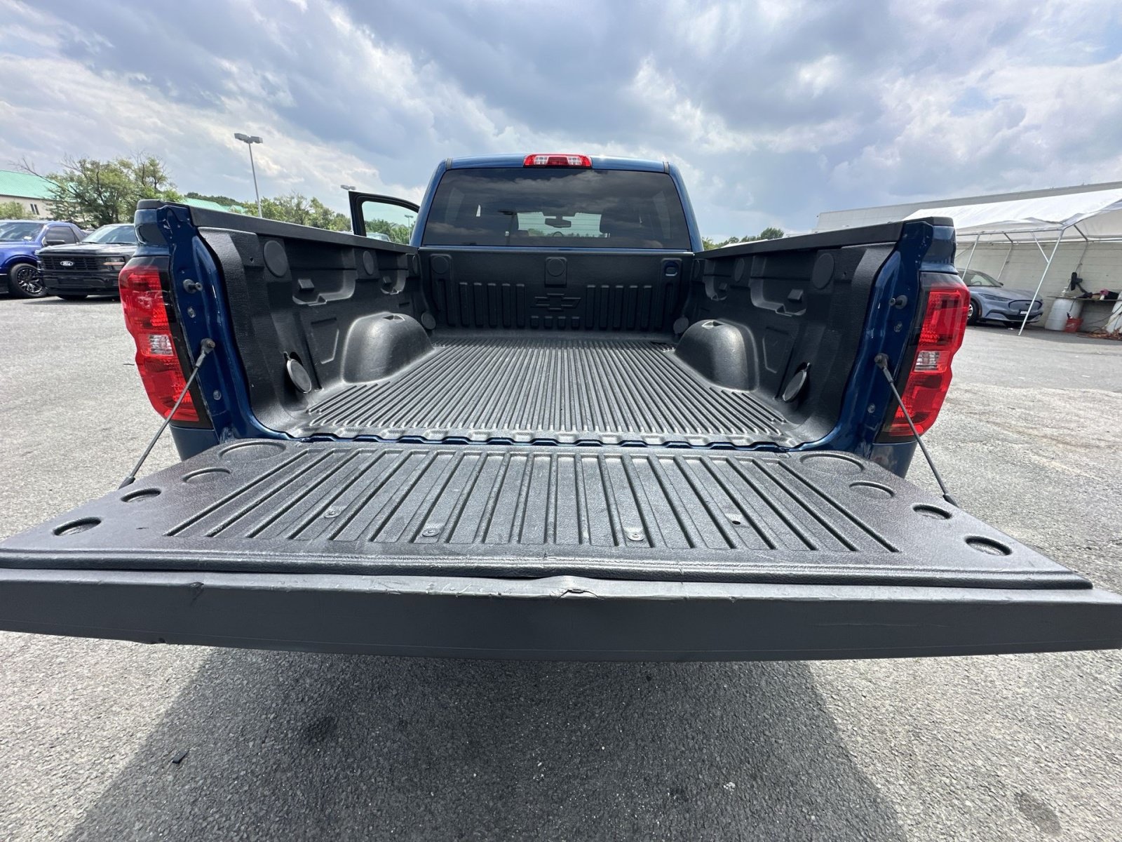 Used 2017 Chevrolet Silverado 1500 LT w/ All Star Edition AWD/4WD image 32