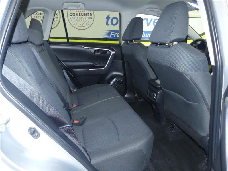 Used 2022 Toyota RAV4 LE image 20