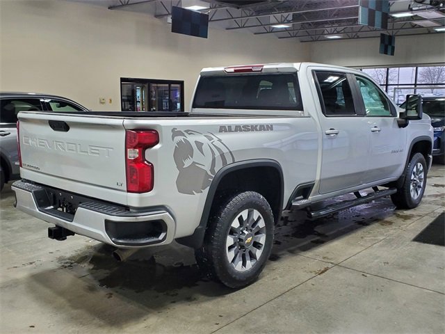 Used 2022 Chevrolet Silverado 2500 LT w/ Convenience Package image 4