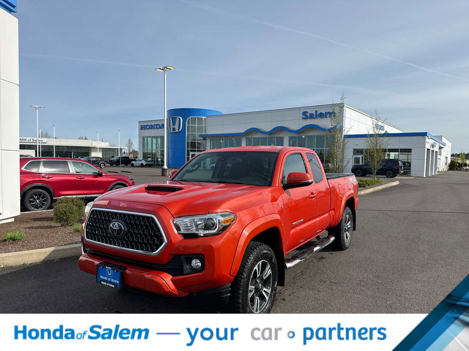 Used 2018 Toyota Tacoma TRD Sport w/ Technology Package image 1