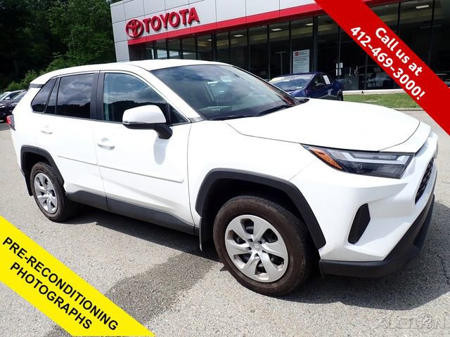 Certified 2024 Toyota RAV4 LE AWD/4WD image 1